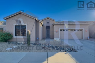 Building Photo - 4944 E Villa Theresa Dr