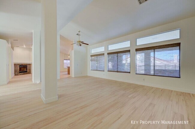 Foto del edificio - 1006 Winding Hill St