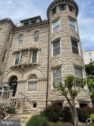 Building Photo - 2107 S St NW