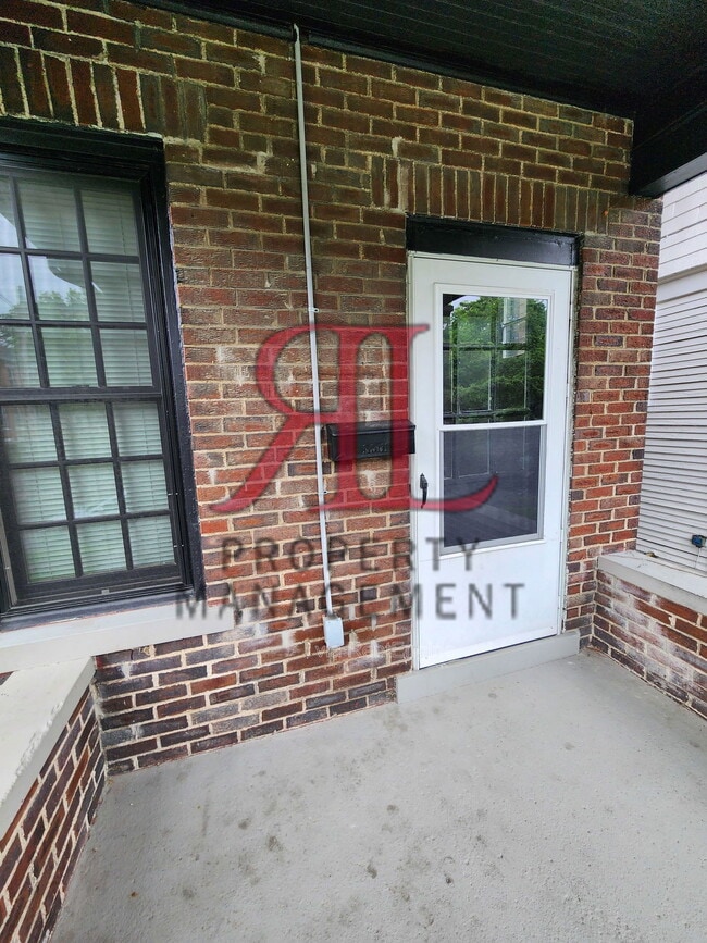 Foto del edificio - 644 S Champion Ave