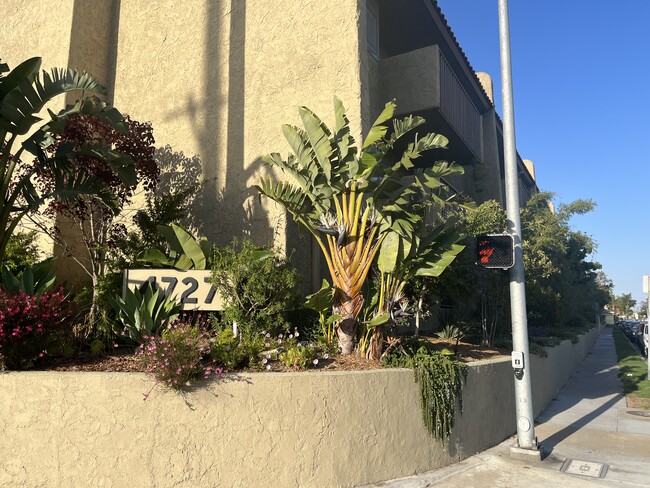 Foto del edificio - 4727 W 147th St
