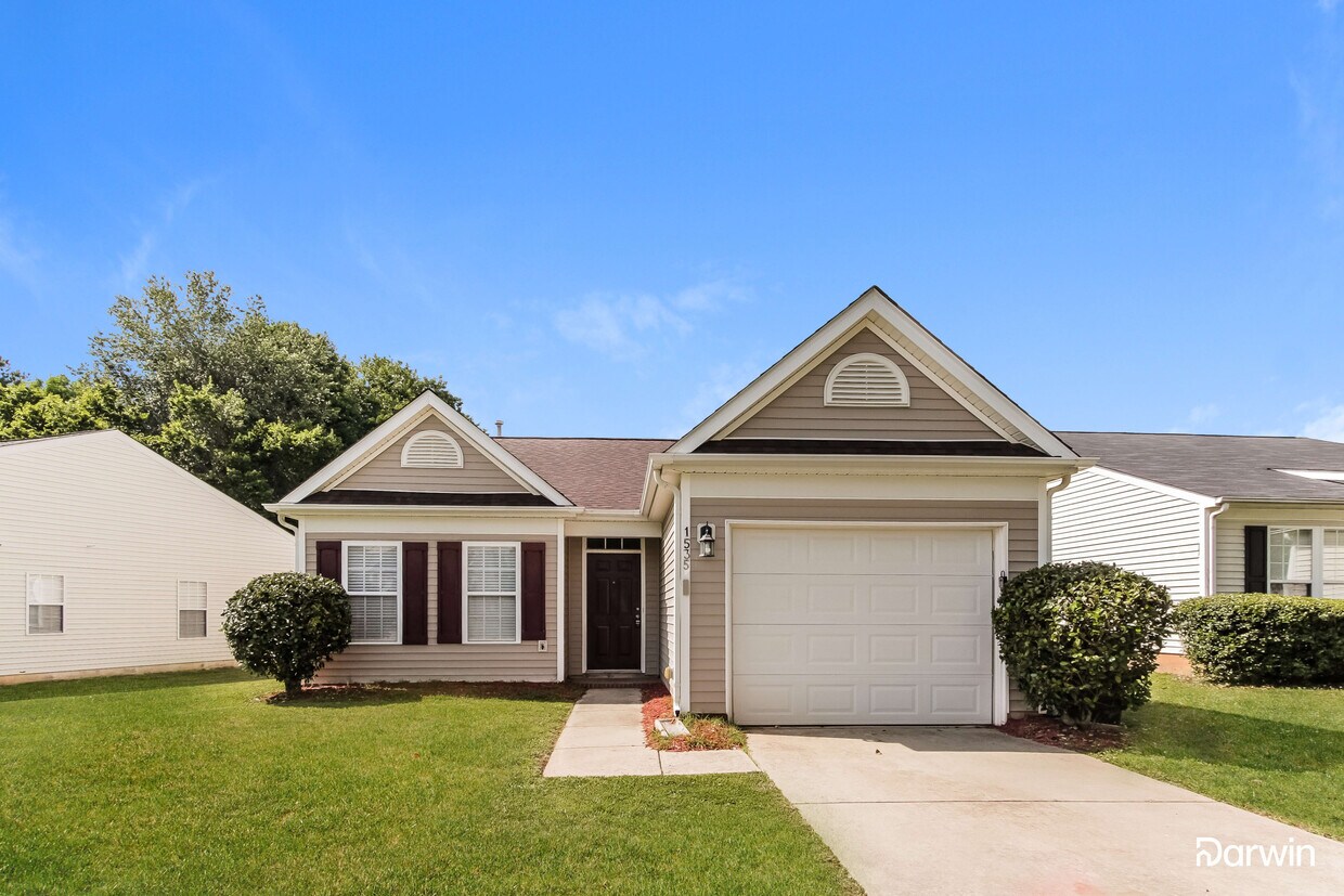 Foto principal - 1535 Oakdale Green Dr