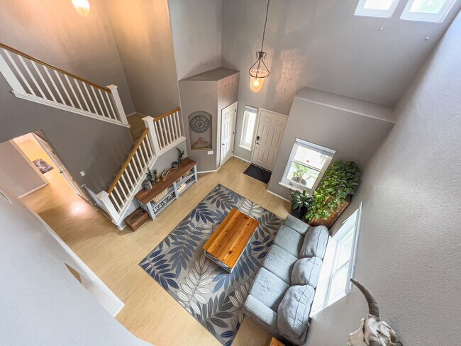 Building Photo - MOVE IN READY!! 4 BEDROOM 3 BATH HOME AVAI...