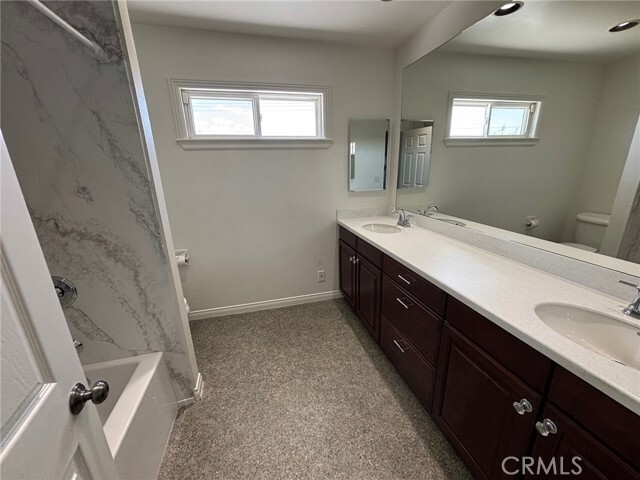 Foto del edificio - 24252 McCoy Rd