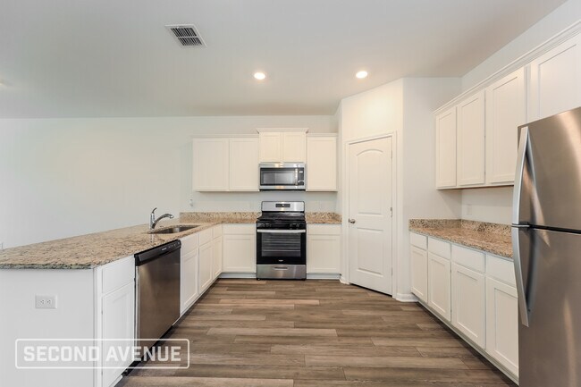 Foto del edificio - 10907 Lafayette Lp