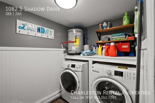 Building Photo - 1082 S Shadow Dr