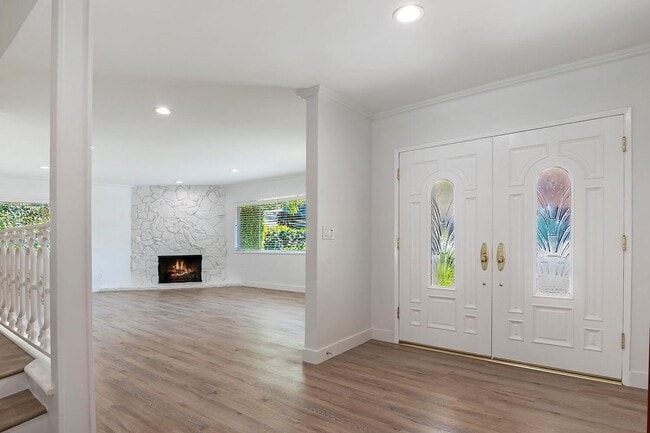 Building Photo - 11555 Duque Dr