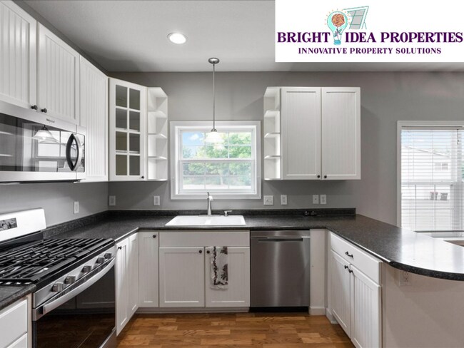 Foto del edificio - 5948 Oakgreen Ave N