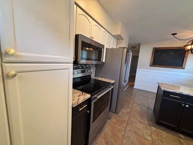 Building Photo - MOVE IN SPECIAL - DECEMBER RENT FREE  -4 Bedroom 2 Bathroom