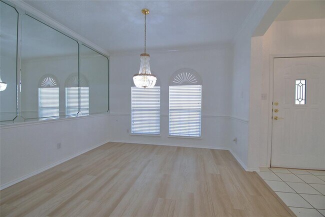 Foto del edificio - 1401 Haley Gray Dr