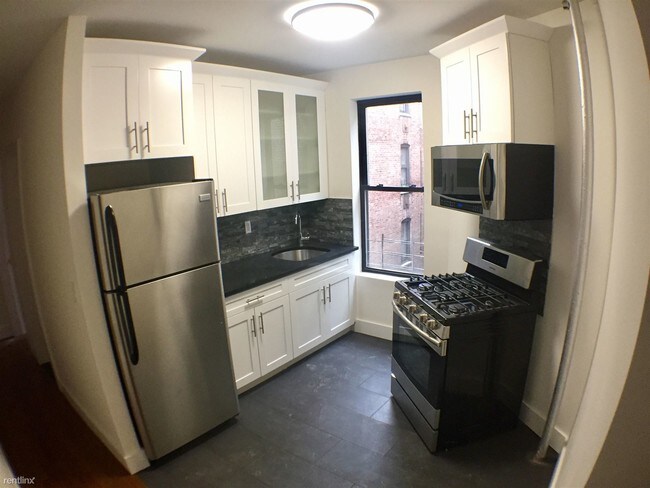 Foto del edificio - 609 W 135th St