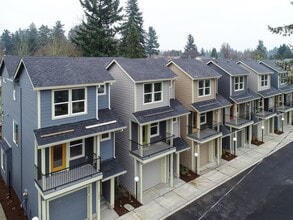 Building Photo - 13208 NE Glisan St