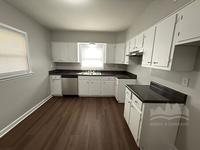 Foto del edificio - 3547 Barron Ave