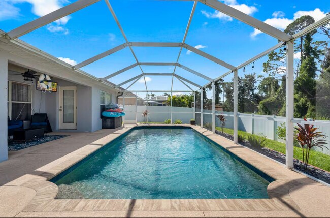 Foto del edificio - 2237 Bonanza Ln