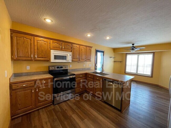 Foto del edificio - 5559 W. Josh St.