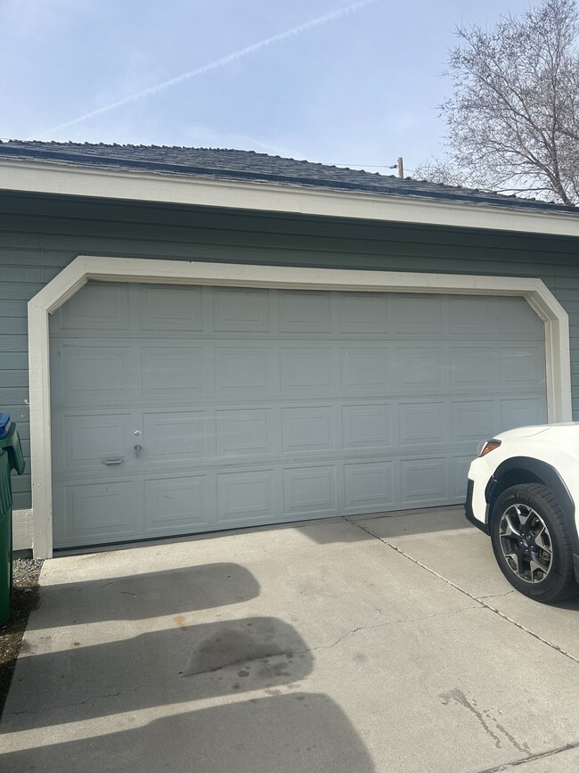 Building Photo - 1808 Rock Ct