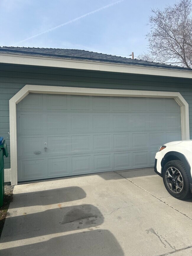 Foto del edificio - 1808 Rock Ct