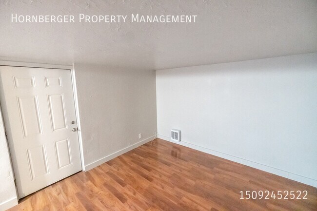 Foto del edificio - 1108 W 12th Ave