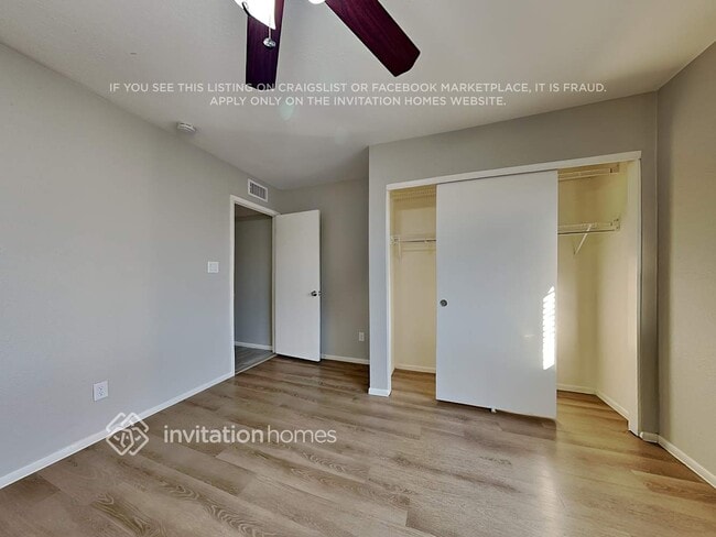 Building Photo - 1915 E Colgate Dr