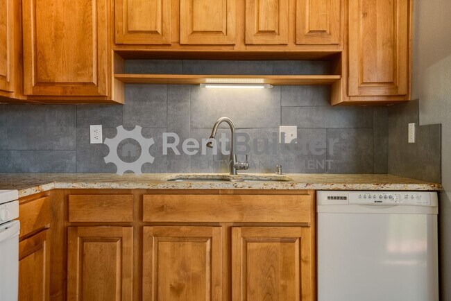 Foto del edificio - CALL US TODAY AT (505) 808-6467 TO SCHEDULE A CONVENIENT SHOWING