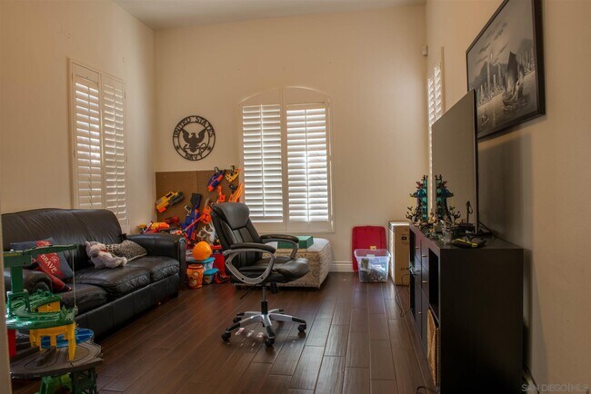 Building Photo - 1525 Picket Fence Dr
