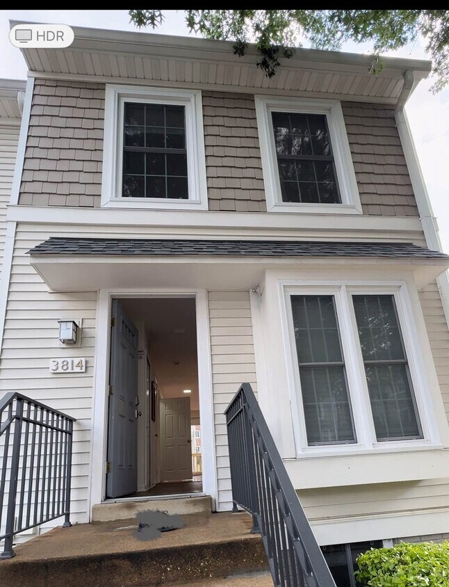 Foto principal - 3814 9th Rd S