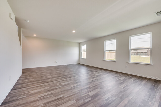 Building Photo - 5008 Cowden St