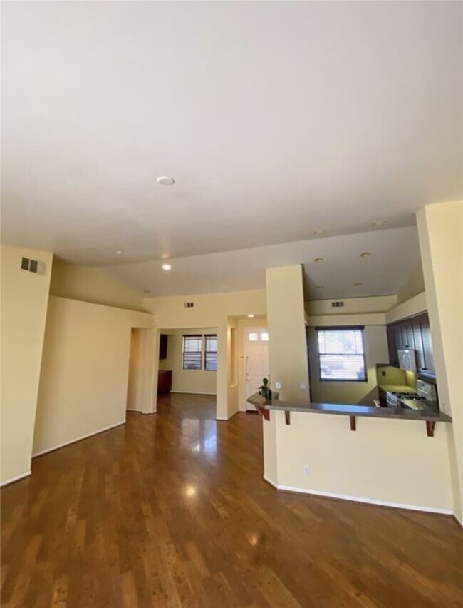 Foto del edificio - 5371 Orange Grove Ave
