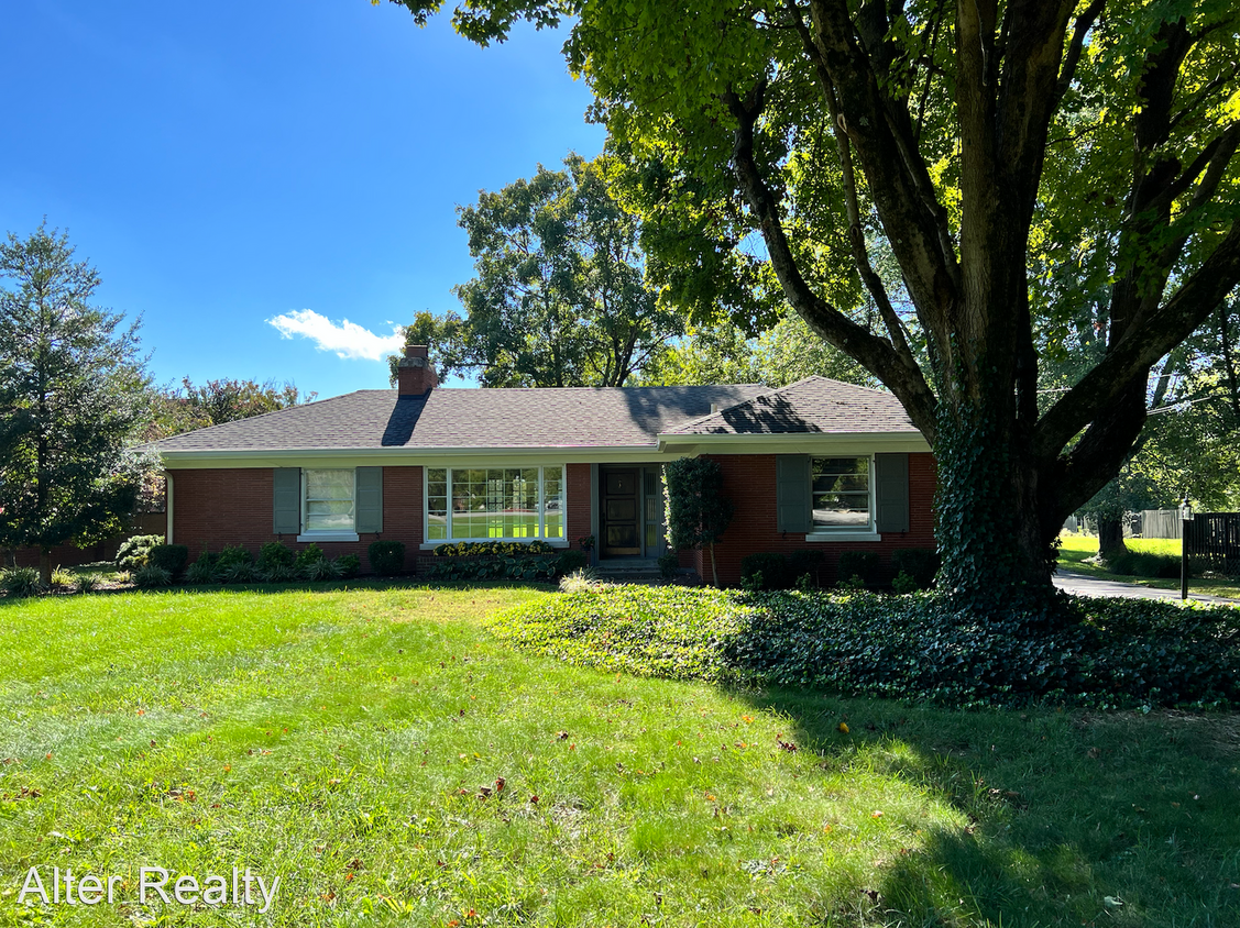 Foto principal - 3 br, 1.5 bath House - 4492 Brownsboro Road