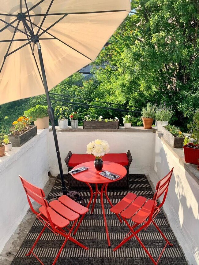 48 Clara St, Brooklyn, NY 11218 House Rental in Brooklyn, NY