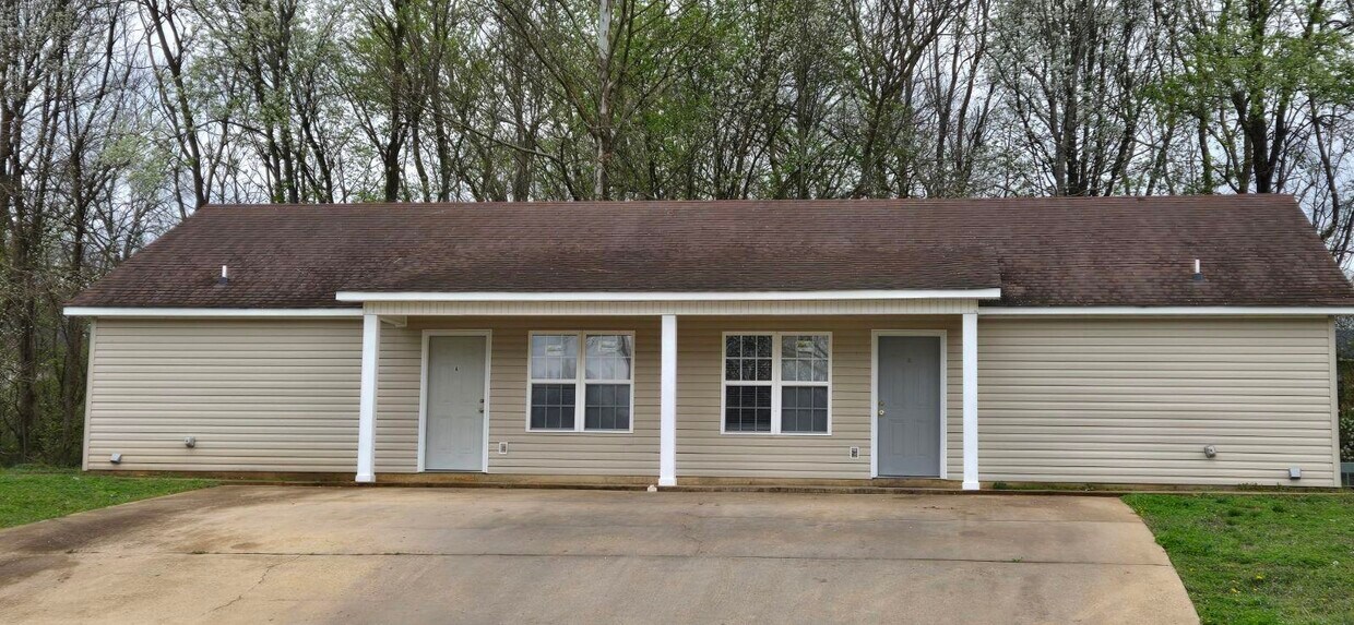 Primary Photo - 513 Johnson St