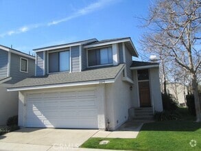 Building Photo - 22175 Summit Hill Dr