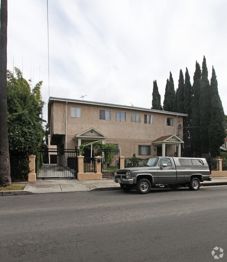 Building Photo - 1744 N Van Ness Ave