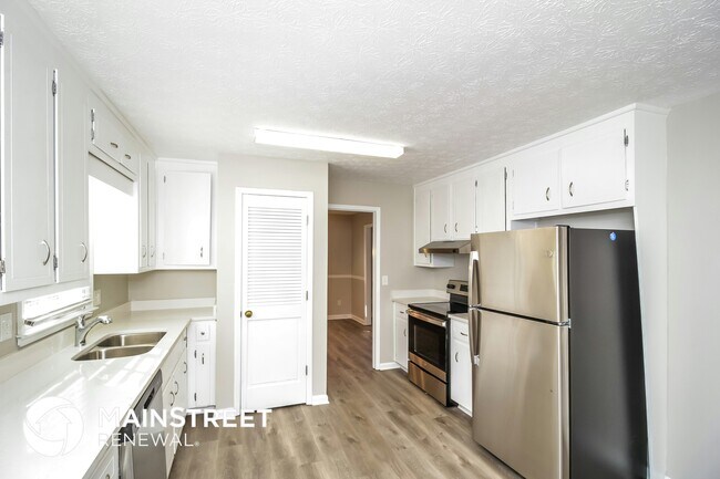 Foto del edificio - 112 Creekview Dr