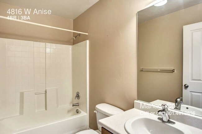 Foto del edificio - 4816 W Anise St
