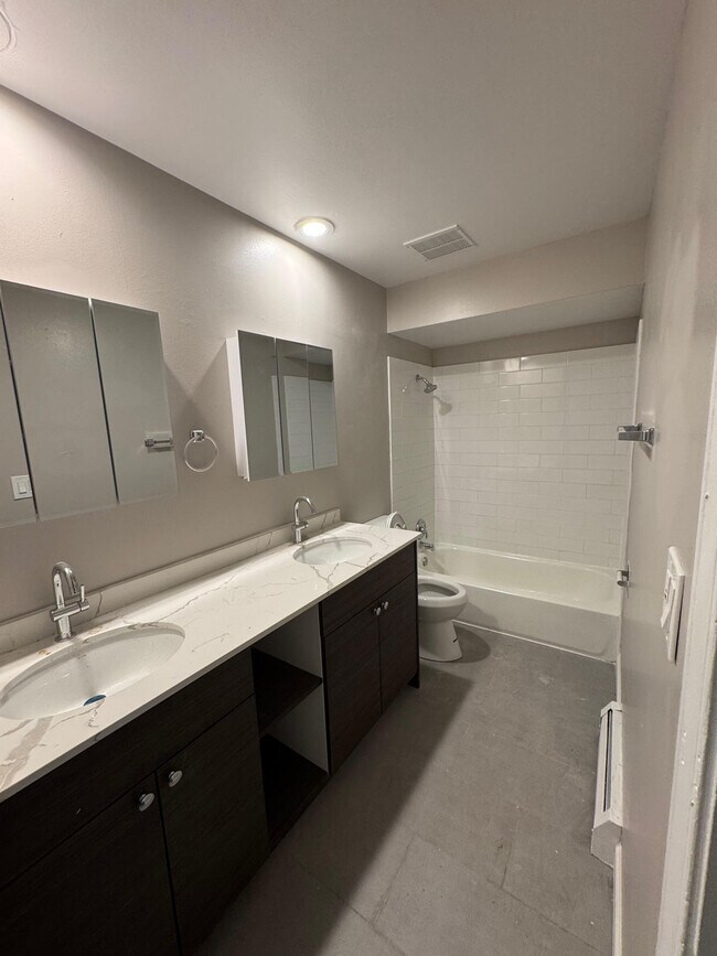 Foto del edificio - 430 W Stevens Dr