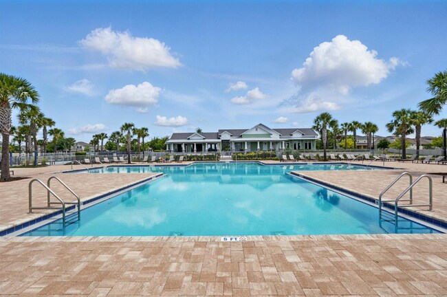 Building Photo - 3 Bedroom Resort Style Living in Gated Community