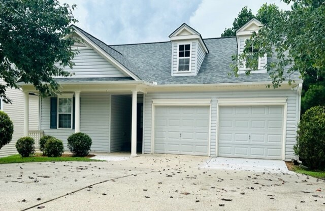 Foto principal - 329 White Oak Way