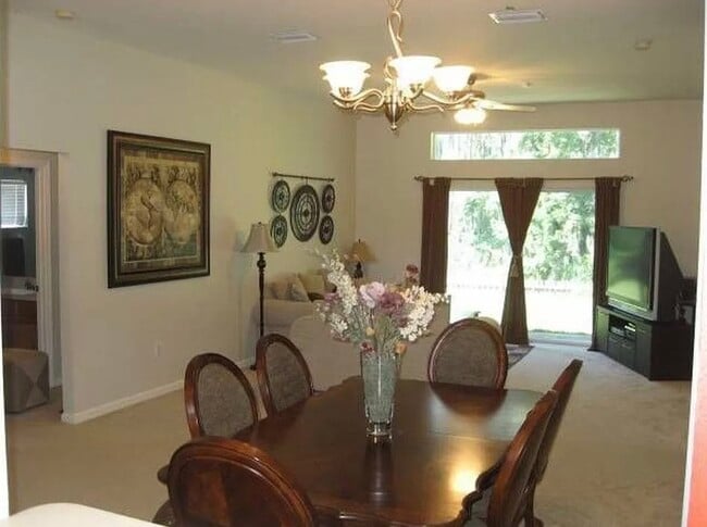 Foto del edificio - 5848 Count Turf Ln
