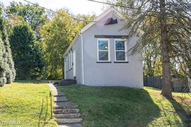 Building Photo - 1 br, 1 bath House - 621 Willow st