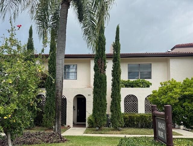 Building Photo - 8045 Eastlake Dr