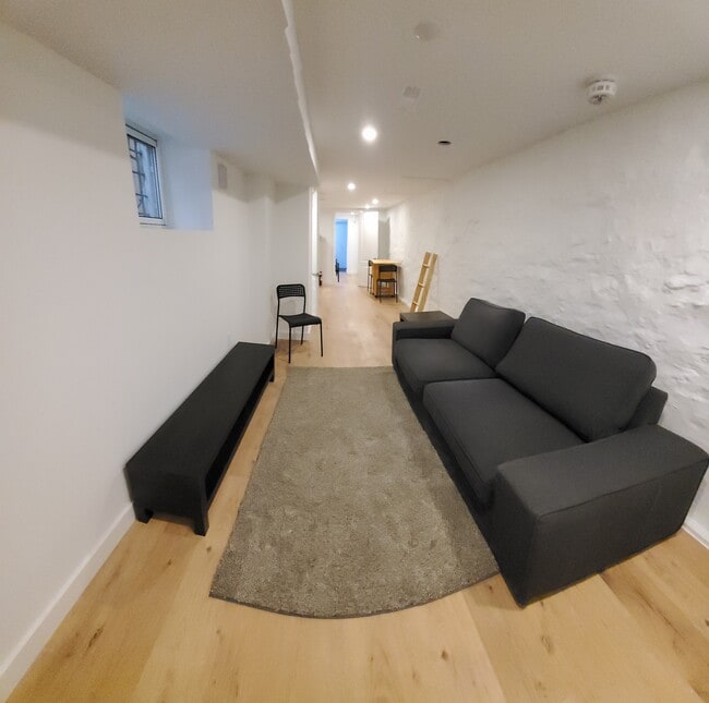 Building Photo - 103 Campbell Av