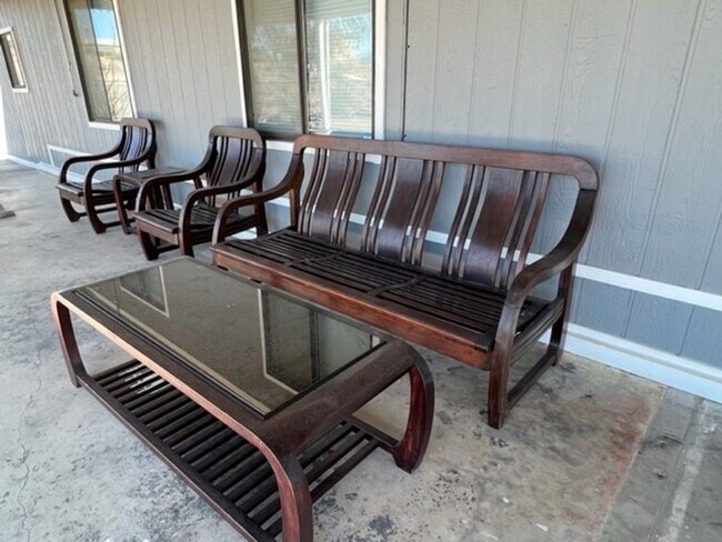 Foto del edificio - 2 Bedroom furnished Vacation home/UTILITIE...