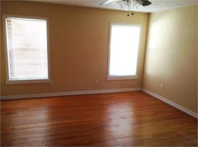 Foto del edificio - 8619 Westglen Dr