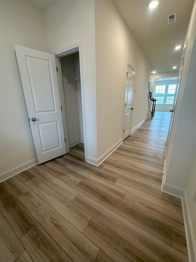 Building Photo - Brand new 3BR 2.5BA Townhome!