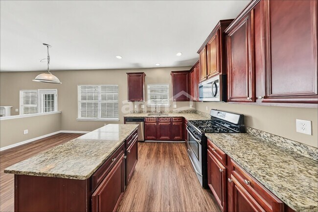 Foto del edificio - 4975 Hopewell Manor Dr