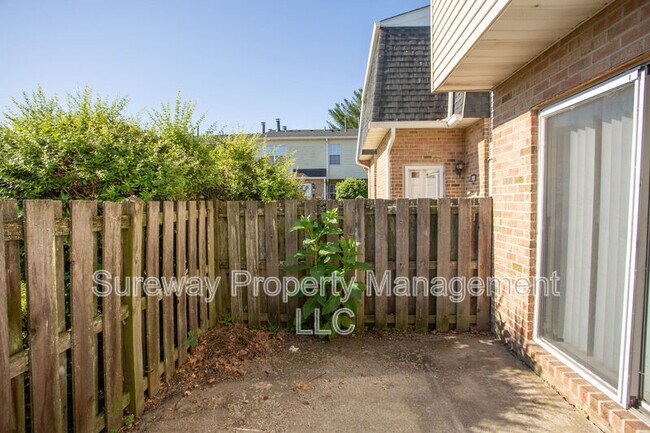 Foto del edificio - 2147 Harbour Dr