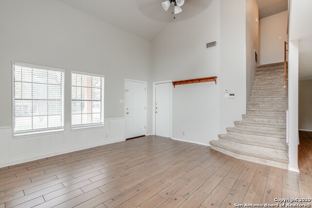 Building Photo - 9611 Fern Crest