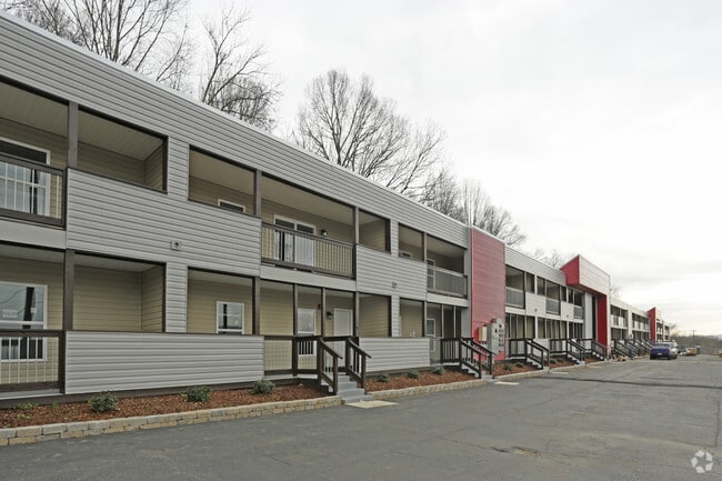 Building Photo - The View at Mission Ridge