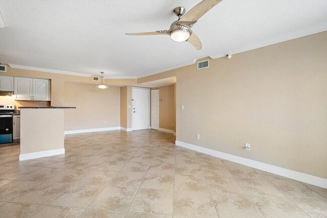 Foto del edificio - 135 Yacht Club Way